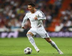 开云体育-绿茵场的双重奏，哈兰德个人统治与阿尔及利亚团队胜利