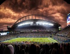 开云平台-紫金黄昏中升起新王，当字母哥的铁蹄踏过湖人，班凯罗在麦迪逊写下未来序章