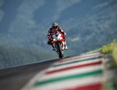 开云体育官网-勒克莱尔独扛大旗！红牛法拉利上演现代F1双雄鏖战