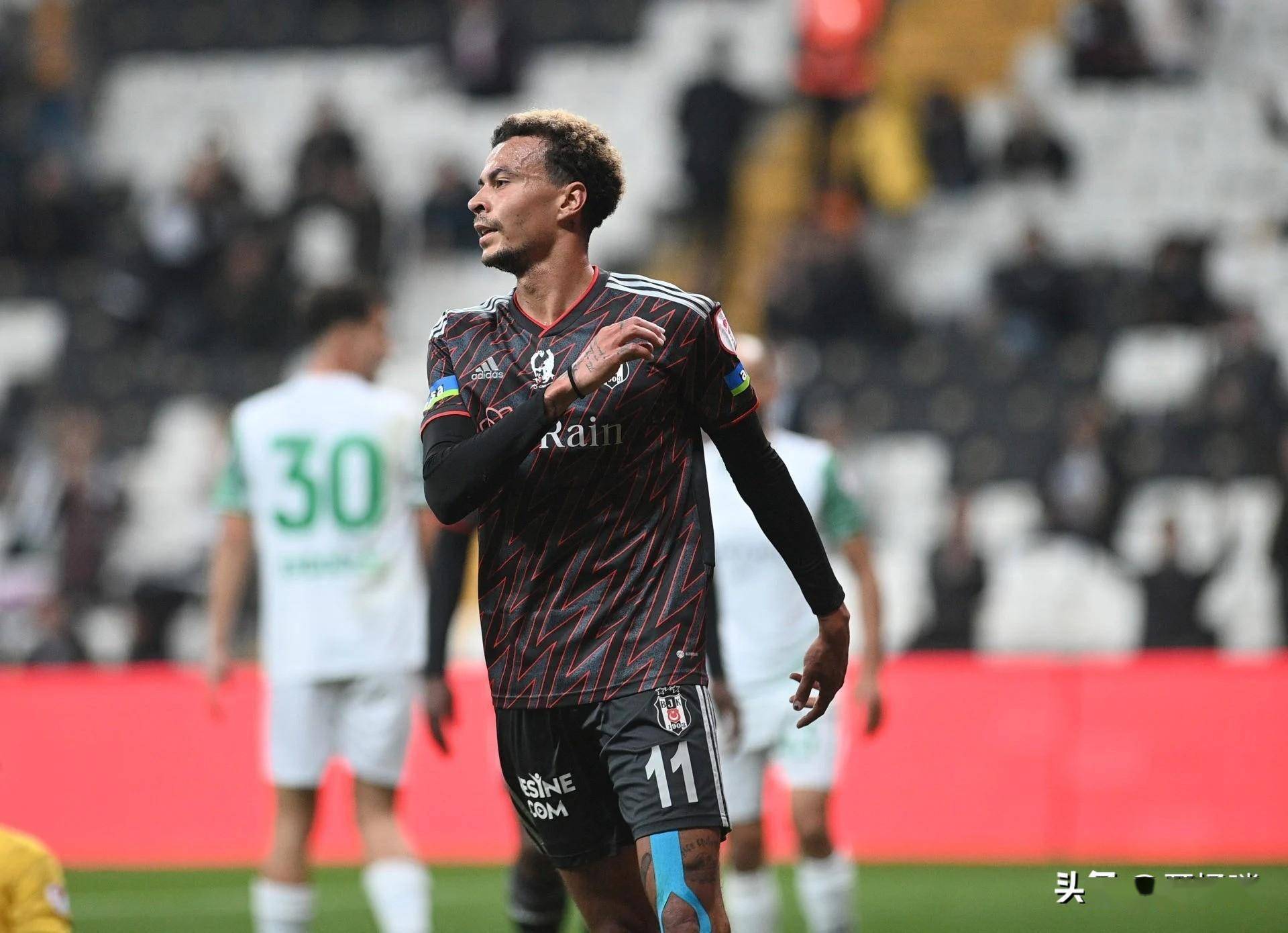 开云体育入口-阿森纳后卫马蒂恩内斯颠簸表现,球队无缘取胜热刺的简单介绍