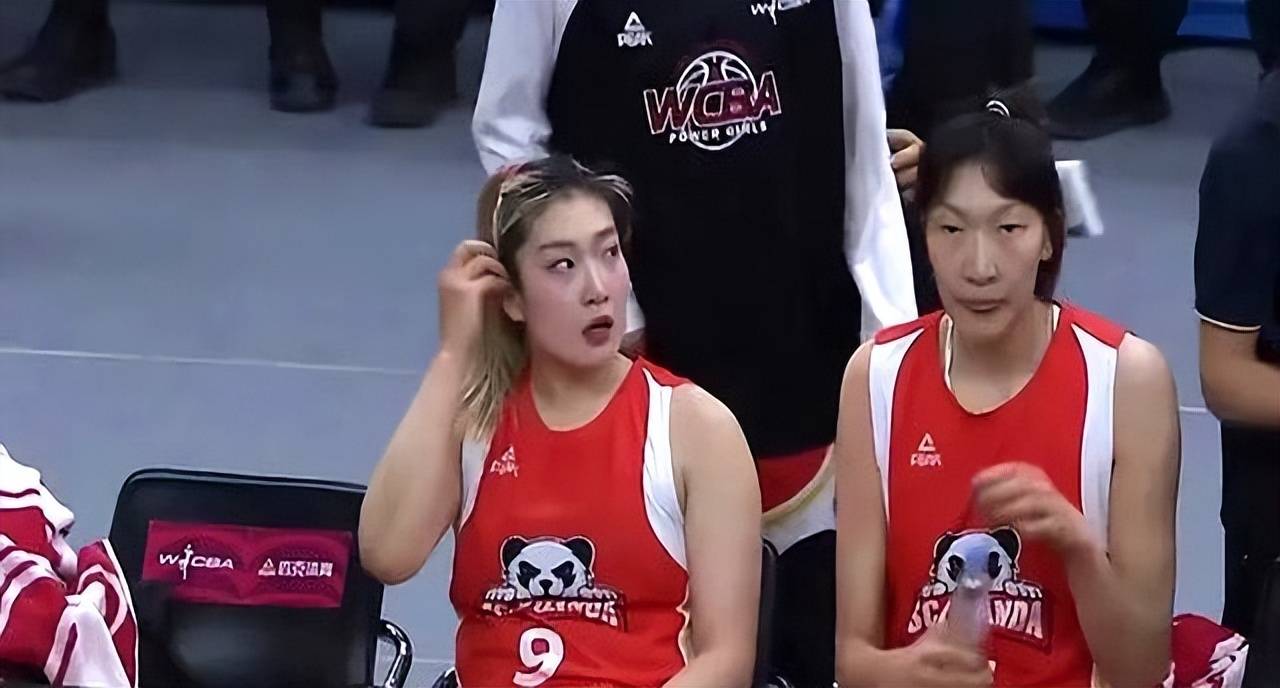 开云体育中国-包含队员伤愈复出，重返球场是否能为球队带来转机的词条