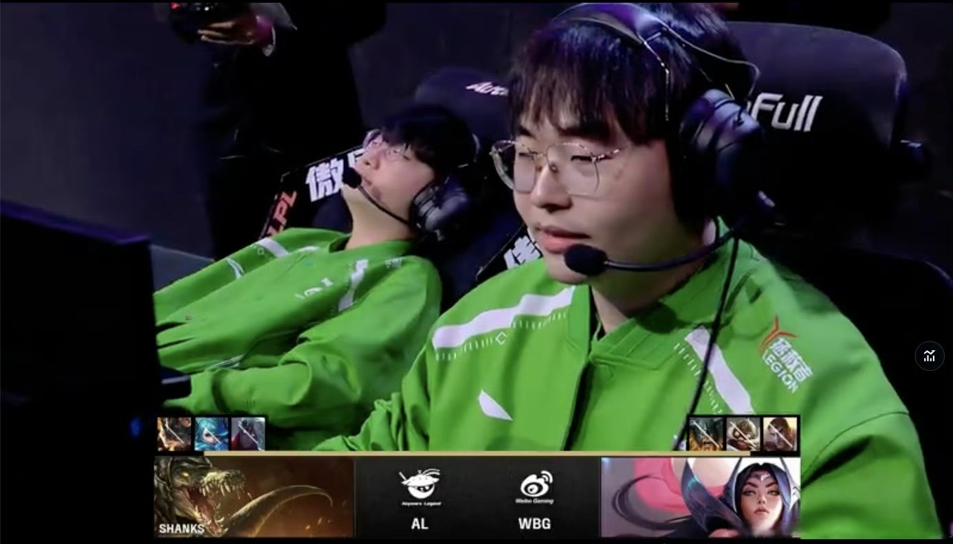 开云下载-V5碾压DRX，Crisp团战一打五峡谷大战2025世界赛，点燃全场激情的简单介绍