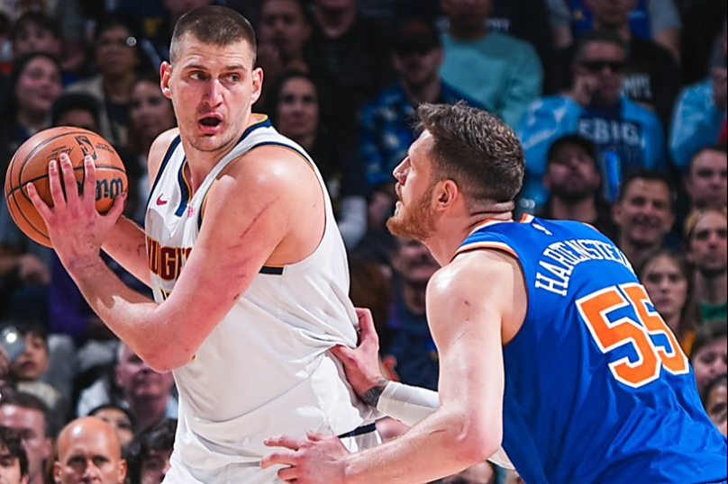 开云官方app入口-MAD翻盘DFM，369打出惊人五杀宿敌对决四强赛，点燃全场激情