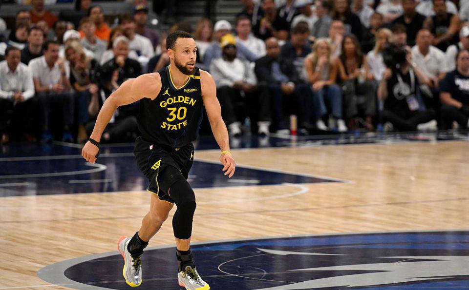 开云官方app入口-勇士客场横扫森林狼，继续豪取胜利