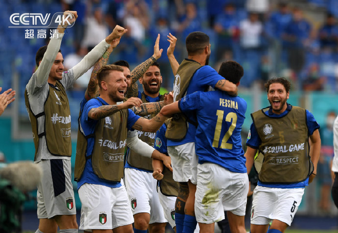 开云官方app入口-欧洲杯半决赛战队竞逐，赛场上风起云涌