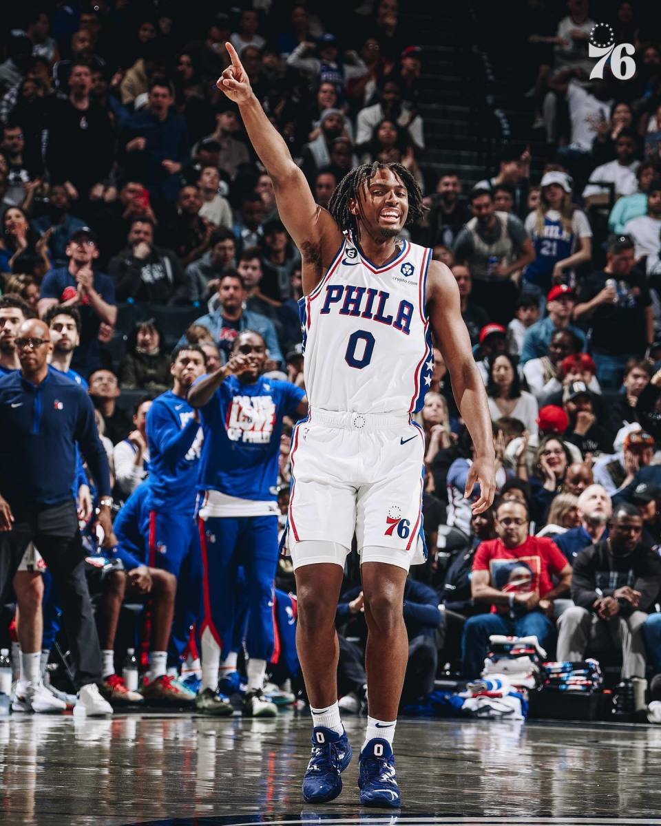 开云官网-76人横扫篮网，晋级季后赛次轮