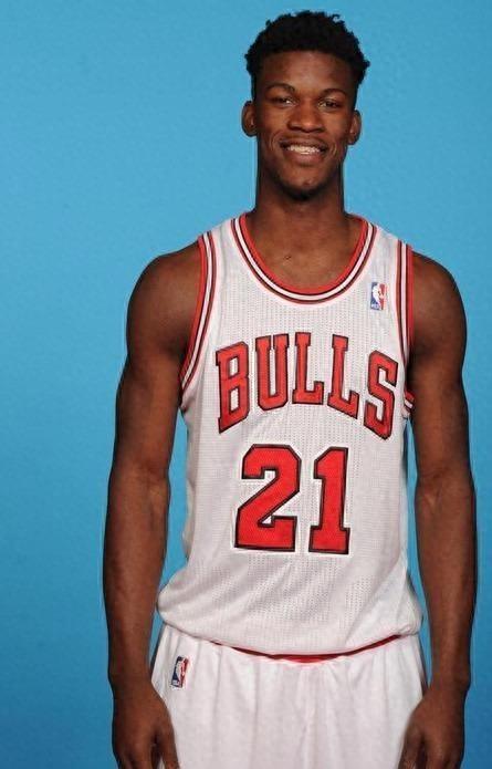 开云体育官方网站-墨西哥篮球明星受邀加盟NBA联盟，备受瞩目