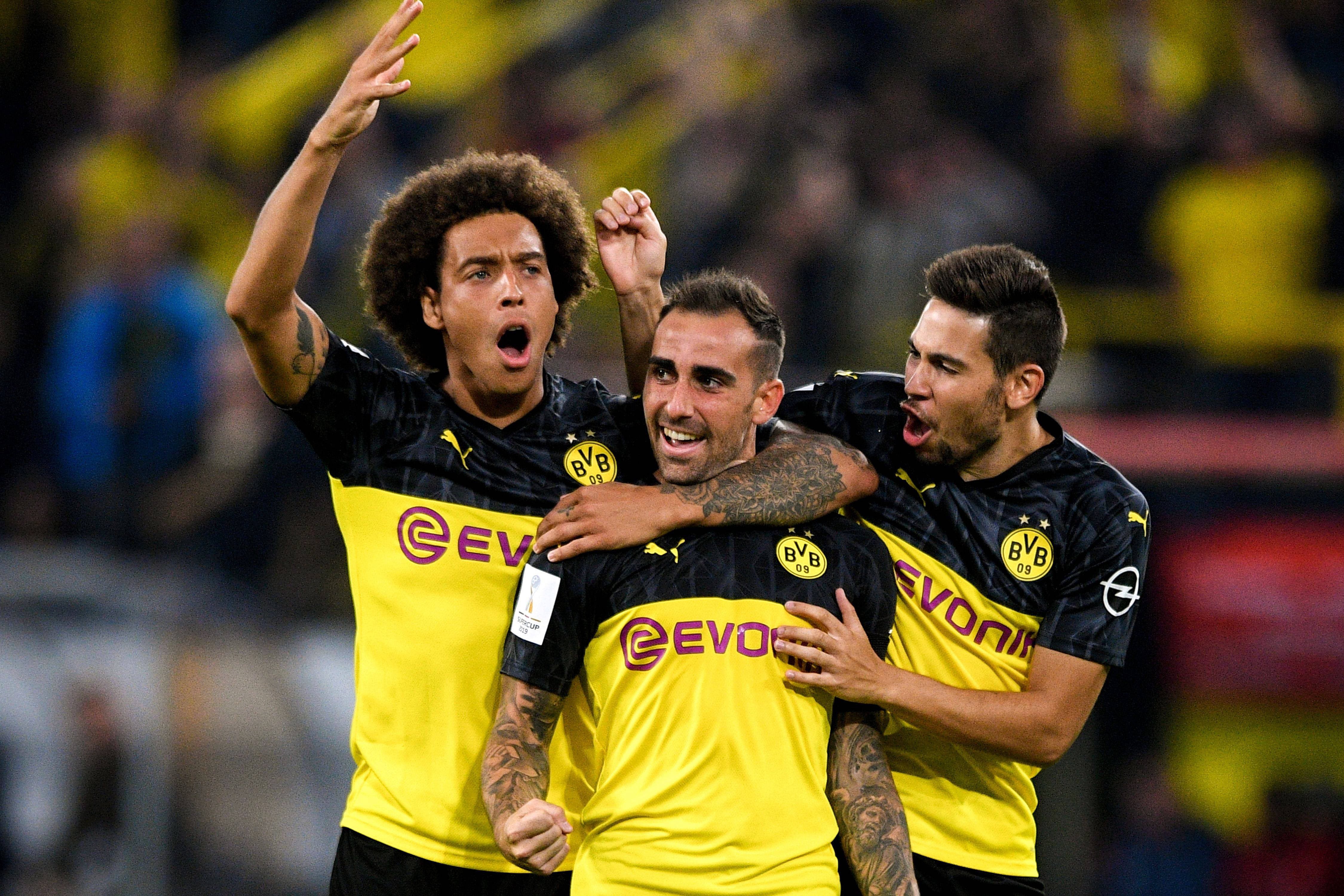 开云平台-沙尔克04逆袭，主场战胜多特蒙德