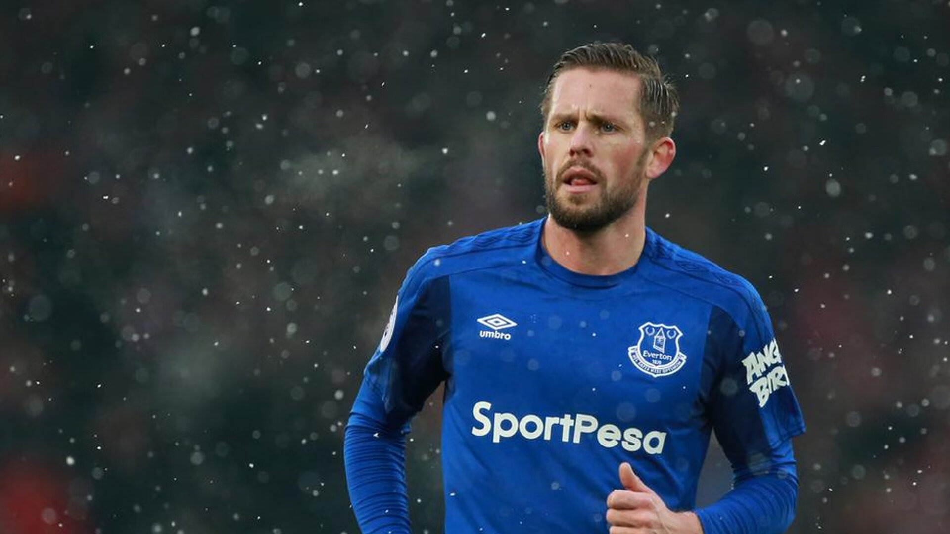 开云平台-未来之战，马刺巅峰对决凯尔特人，锡安总决赛接管比赛