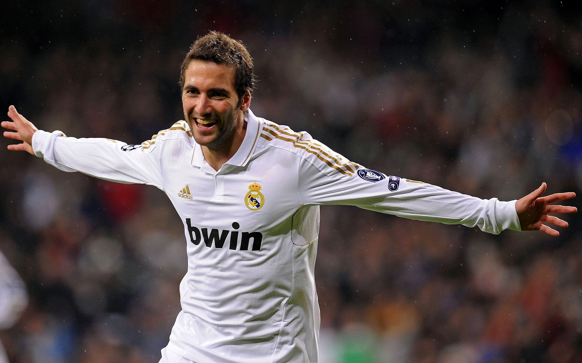 开云体育官网-闯入者的狂欢，当奥地利冰刀切开伦敦铁幕，维尼修斯在抢七之夜点燃王座